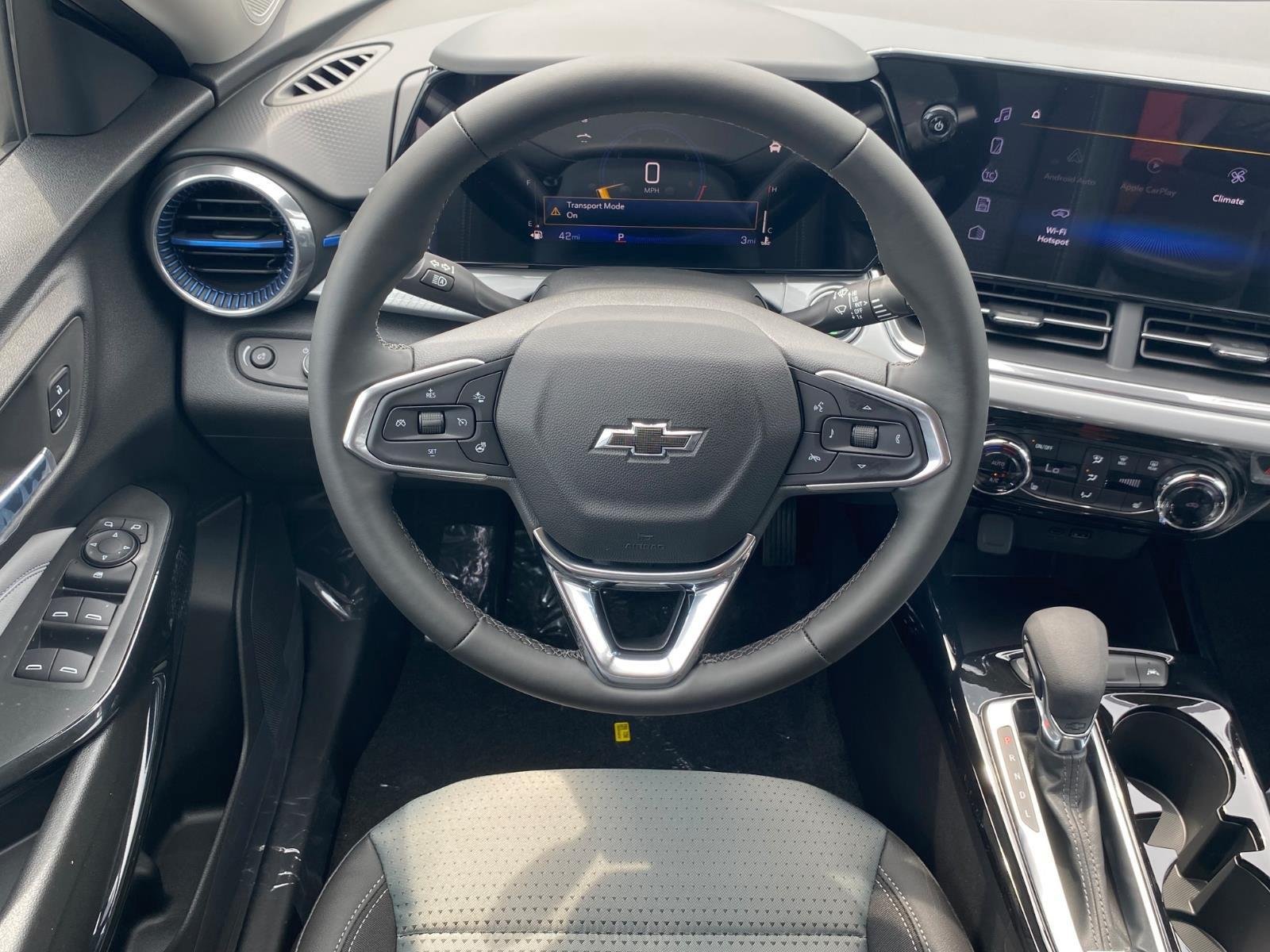 New 2026 Chevrolet Trax LT w/ Driver Confidence Package FWD image 6