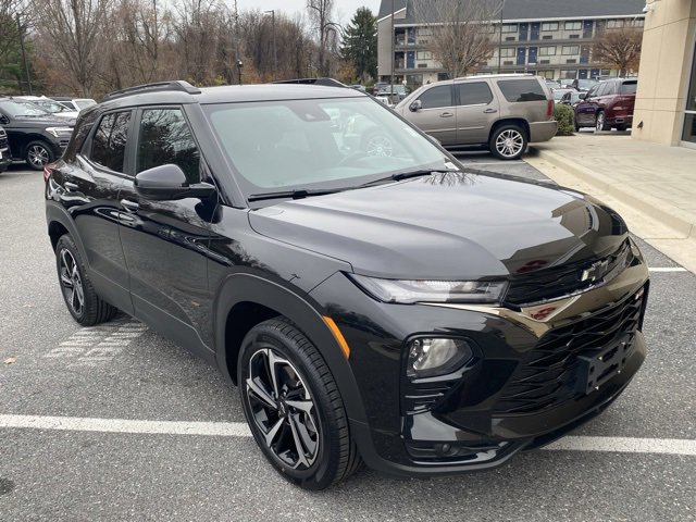 Used 2021 Chevrolet TrailBlazer RS w/ Convenience Package image 2