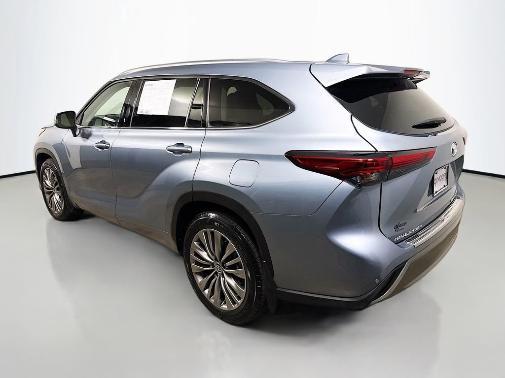 Used 2021 Toyota Highlander Platinum AWD/4WD image 5