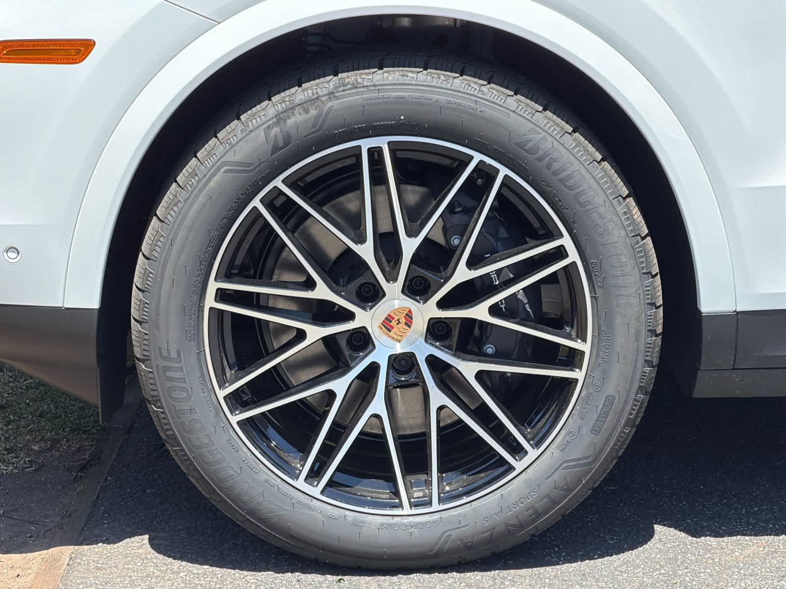 New 2026 Porsche Cayenne AWD/4WD image 32