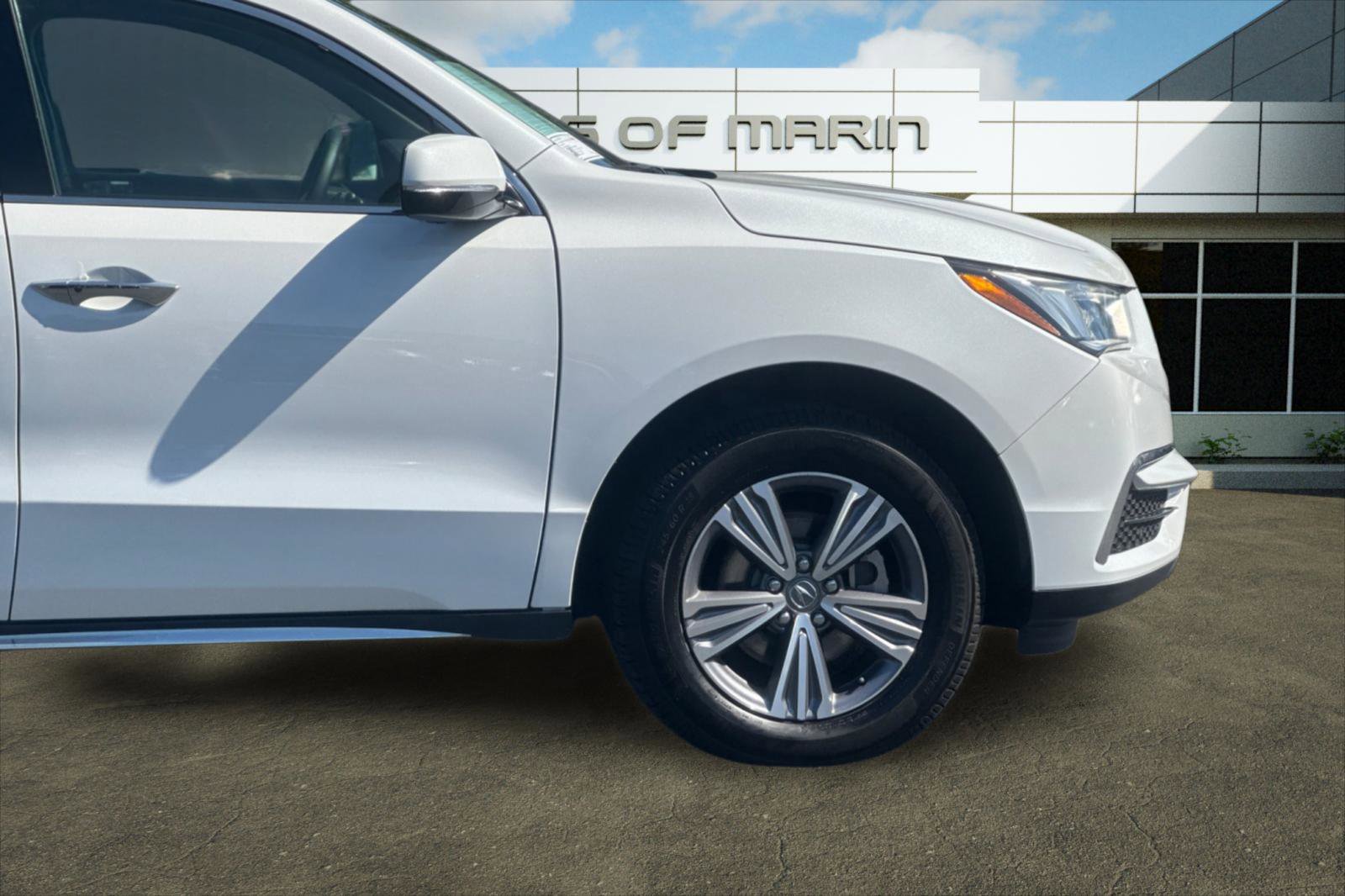 Used 2020 Acura MDX FWD image 35