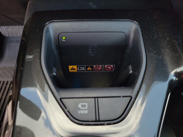 Used 2025 Toyota Crown Signia image 16