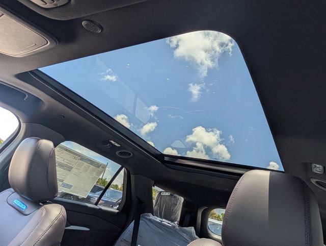 New 2026 Ford Explorer Platinum RWD image 11