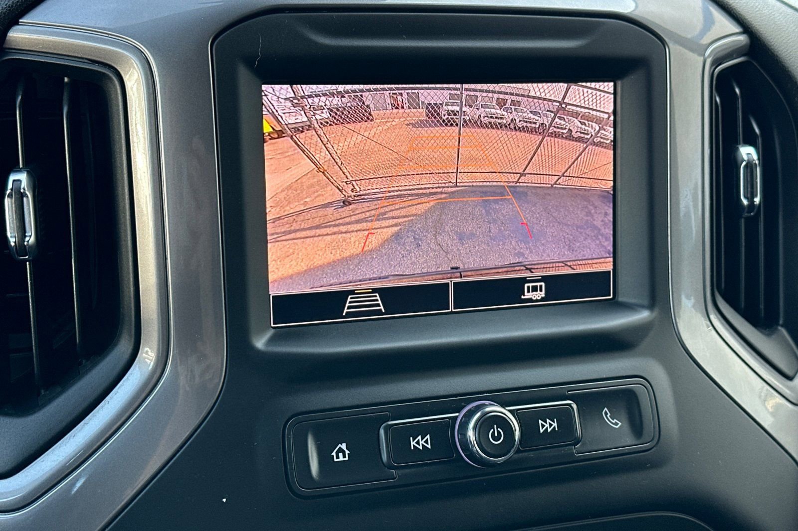 Certified 2022 Chevrolet Silverado 1500 Custom image 25