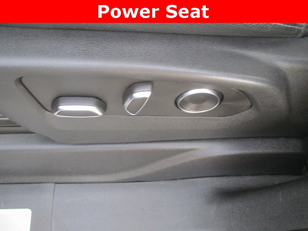 Certified 2023 GMC Yukon XL Denali image 28