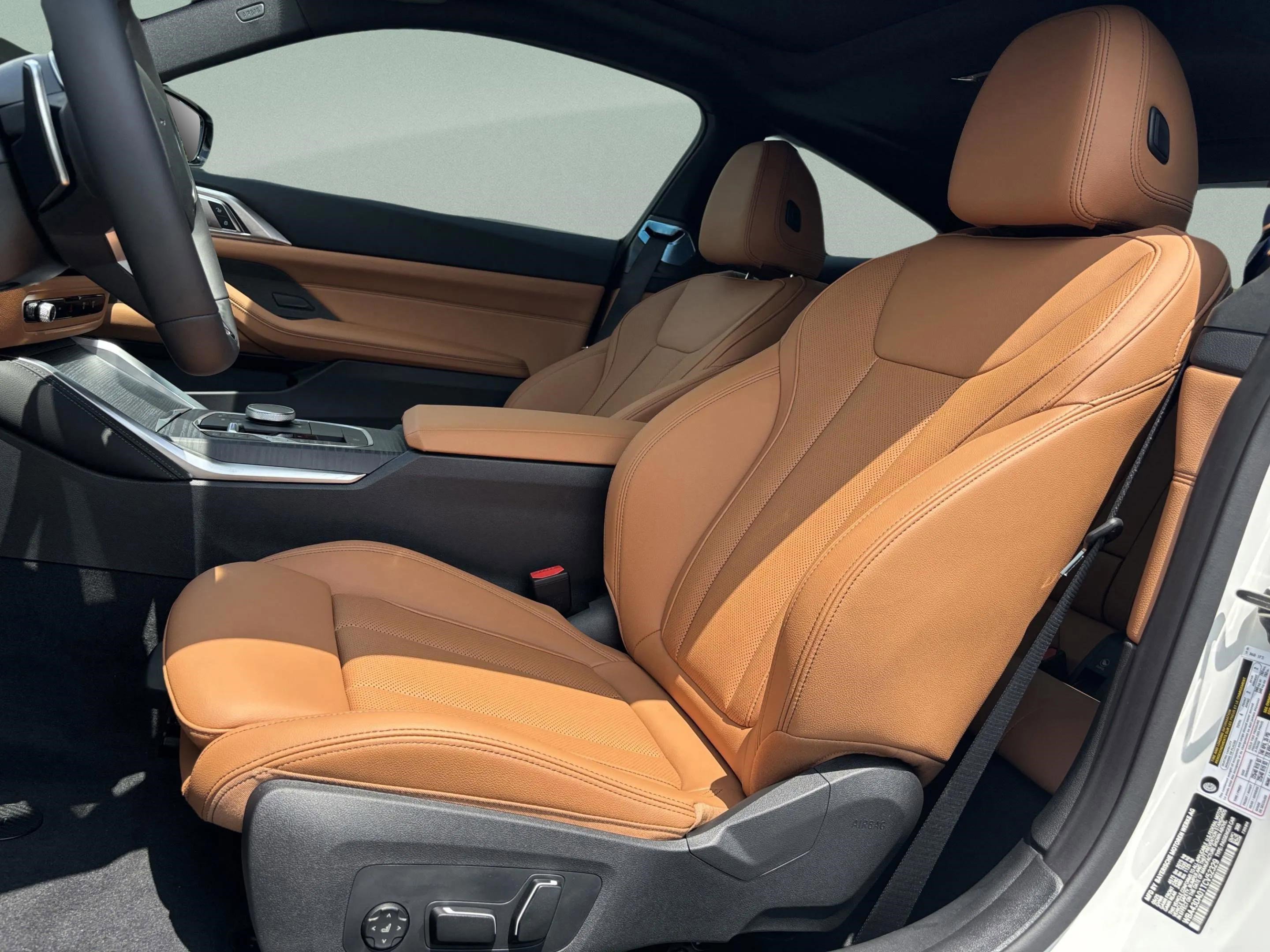 Used 2026 BMW 430i Coupe w/ M Sport Package image 22