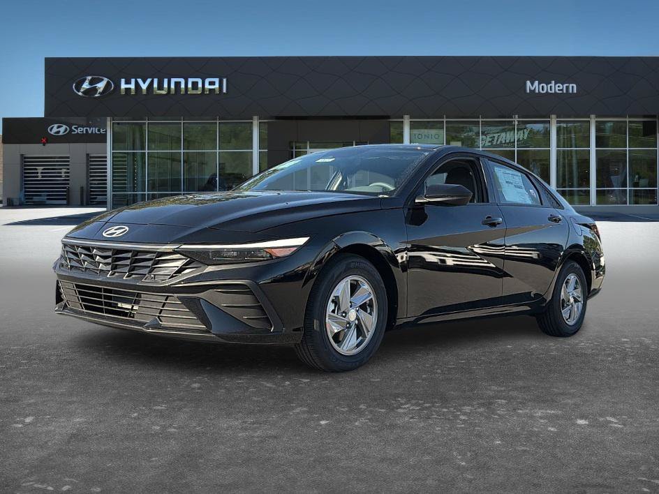 New 2026 Hyundai Elantra SE FWD image 1