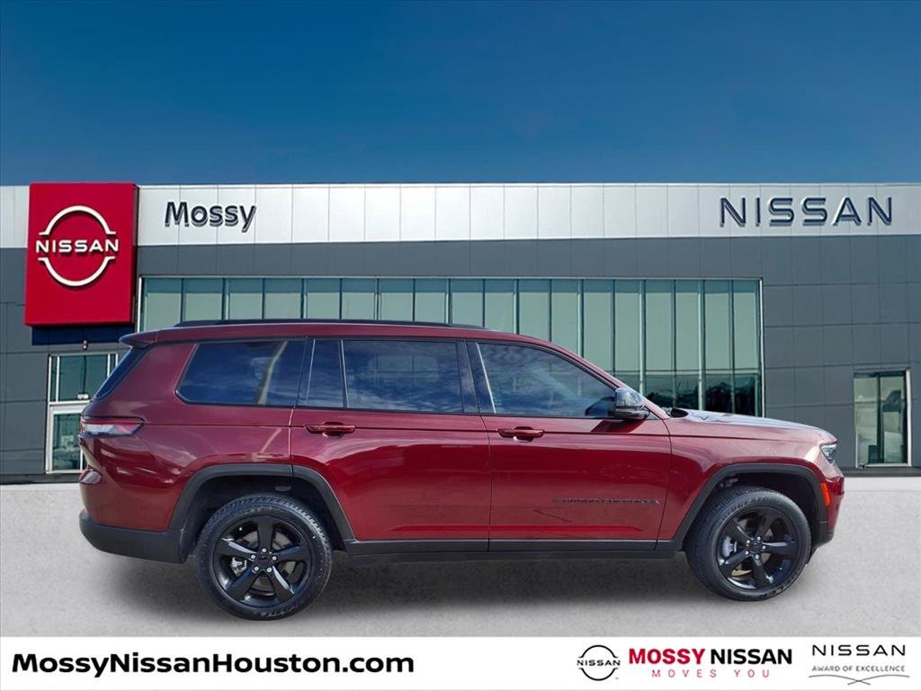 Used 2024 Jeep Grand Cherokee L Laredo image 8