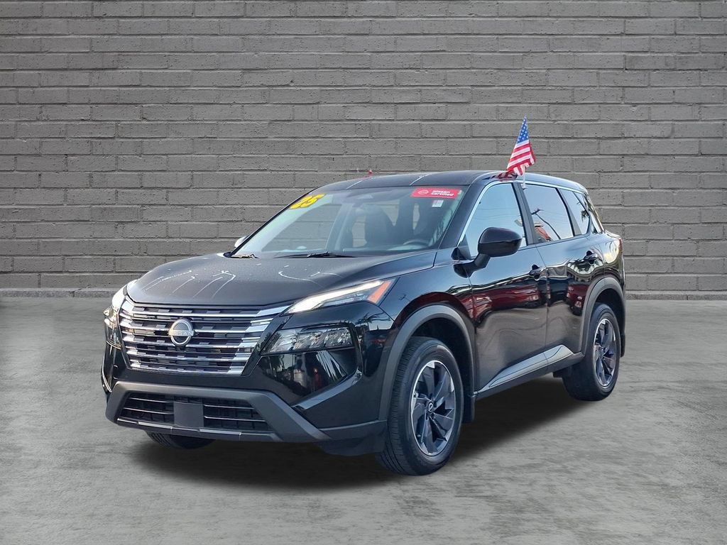 Used 2026 Nissan Rogue SV FWD image 4