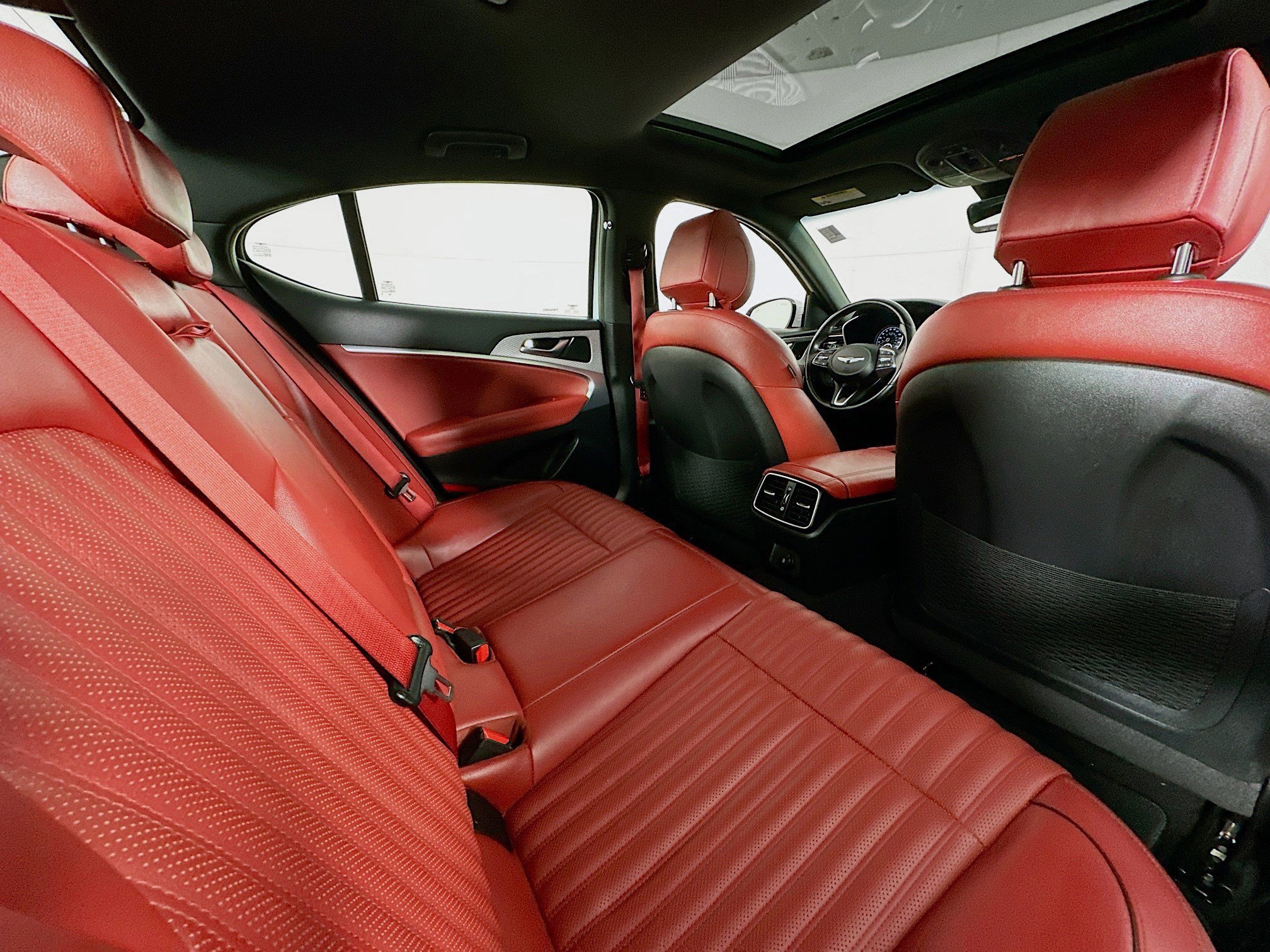 Used 2023 Genesis G70 2.0T w/ Sport Prestige Package image 29