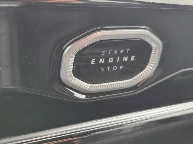 New 2026 Jeep Grand Cherokee L Limited w/ Trailer Tow Package AWD/4WD image 10