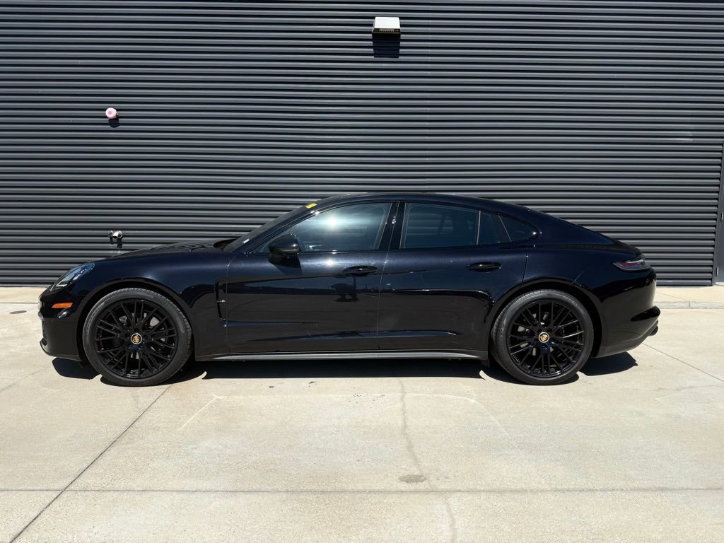 Used 2023 Porsche Panamera 4 Platinum Edition image 6