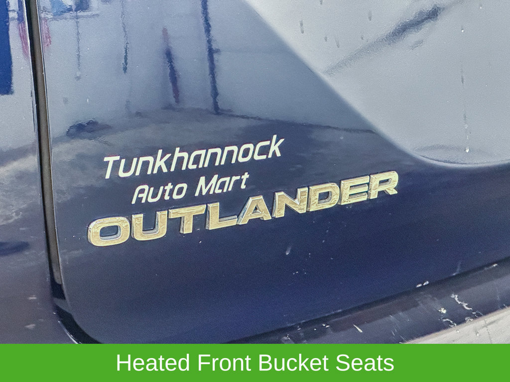 Used 2024 Mitsubishi Outlander AWD image 16