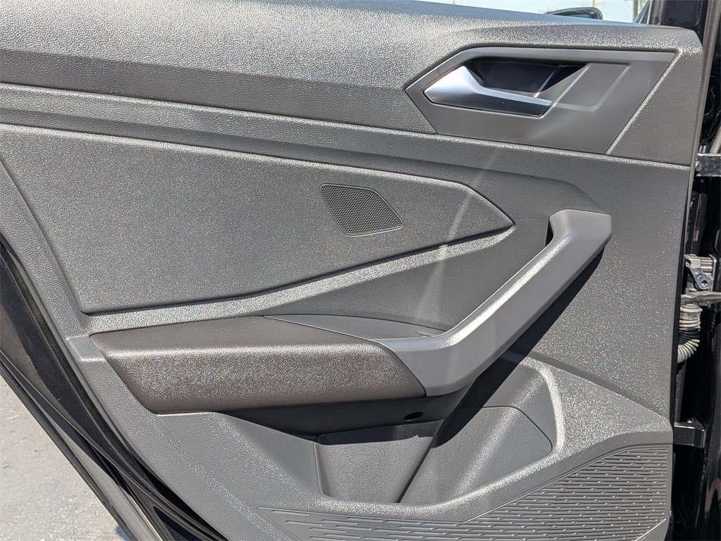 Used 2025 Volkswagen Jetta S image 25