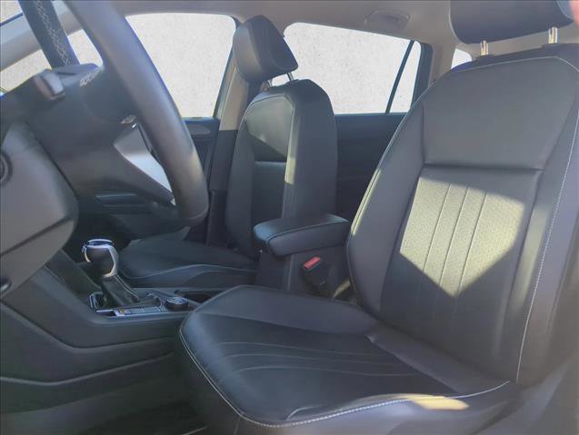 Used 2022 Volkswagen Tiguan SE image 14