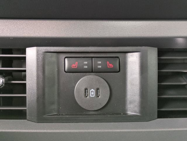 New 2026 Ford F350 Lariat w/ Black Appearance Package image 31