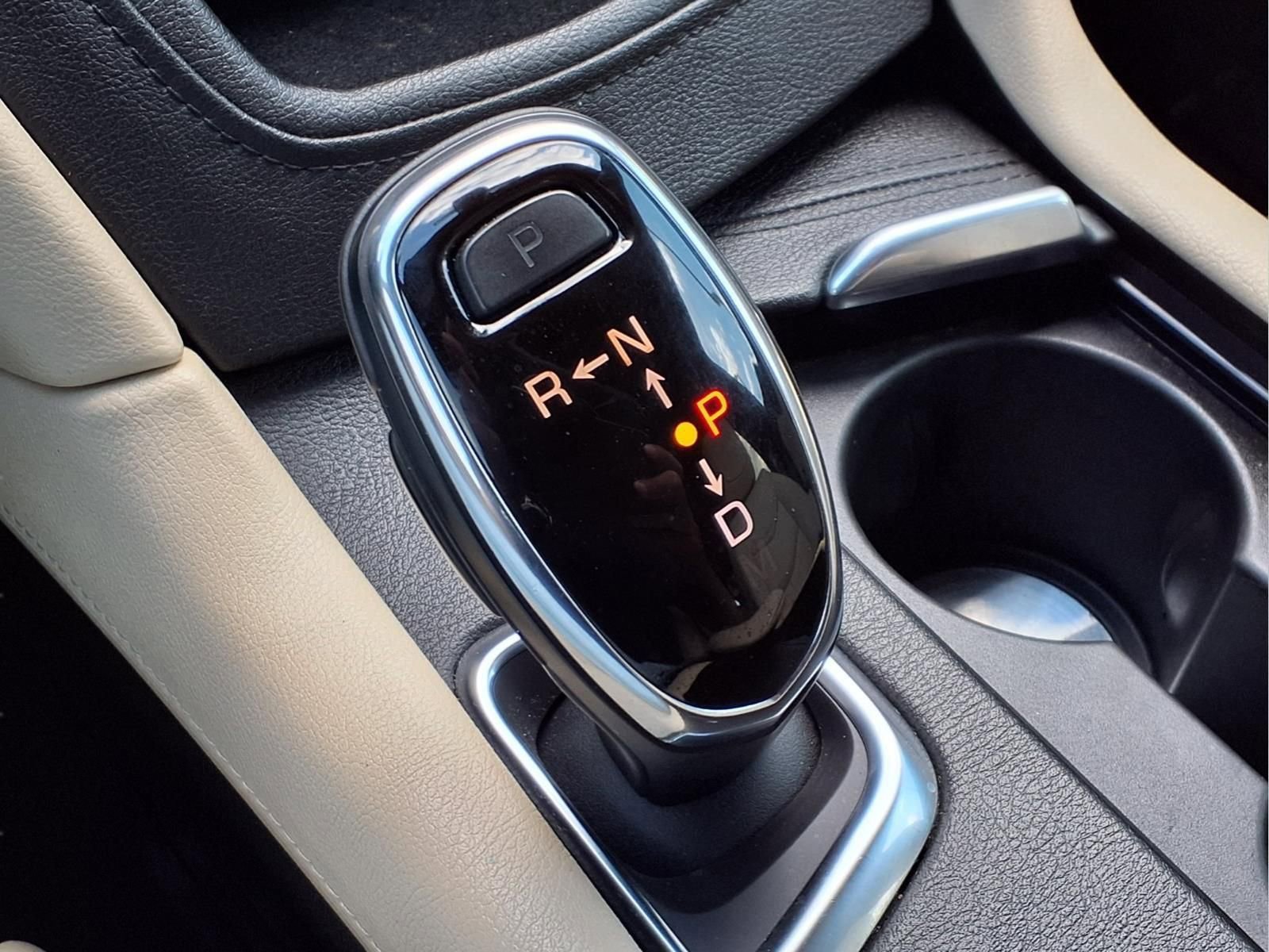 Used 2017 Cadillac XT5 FWD w/ LPO, Wheel Lock Package image 20