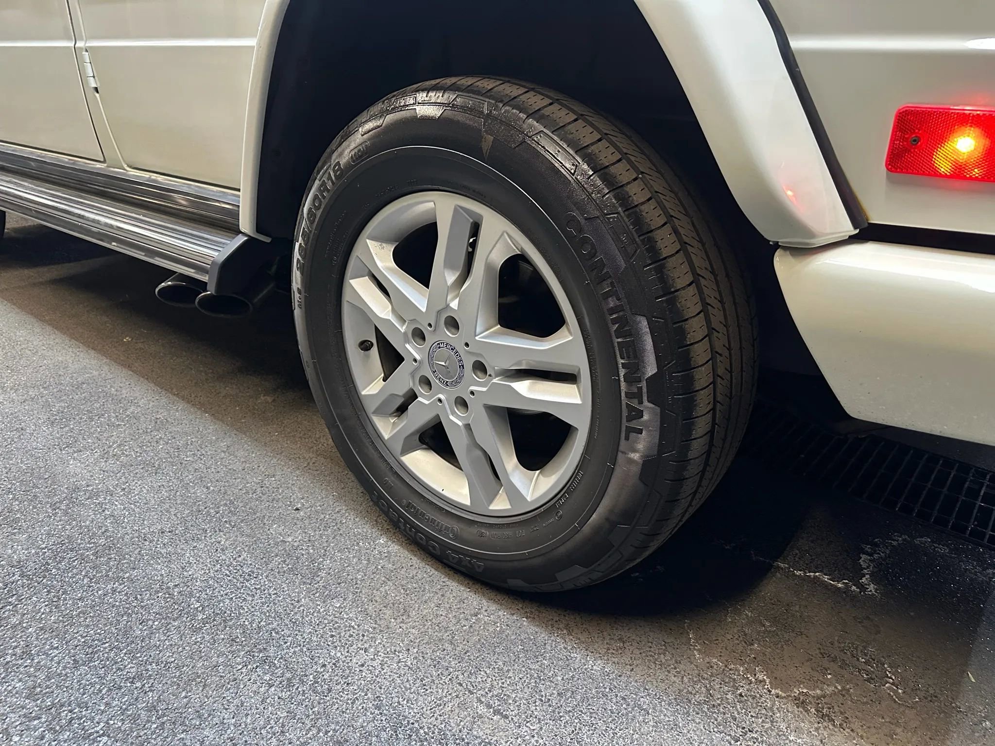 Used 2012 Mercedes-Benz G 550 image 37