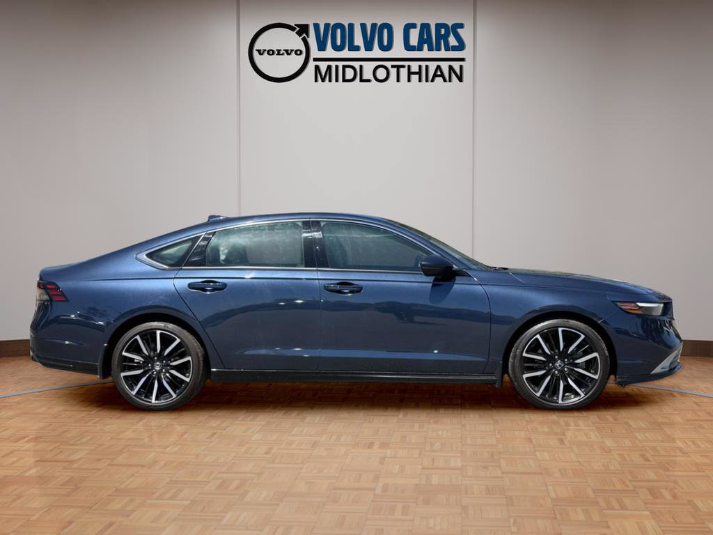 Used 2025 Honda Accord Touring image 18