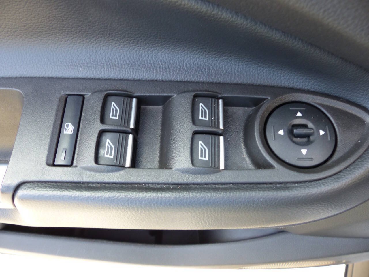 Used 2019 Ford Escape SEL FWD image 21
