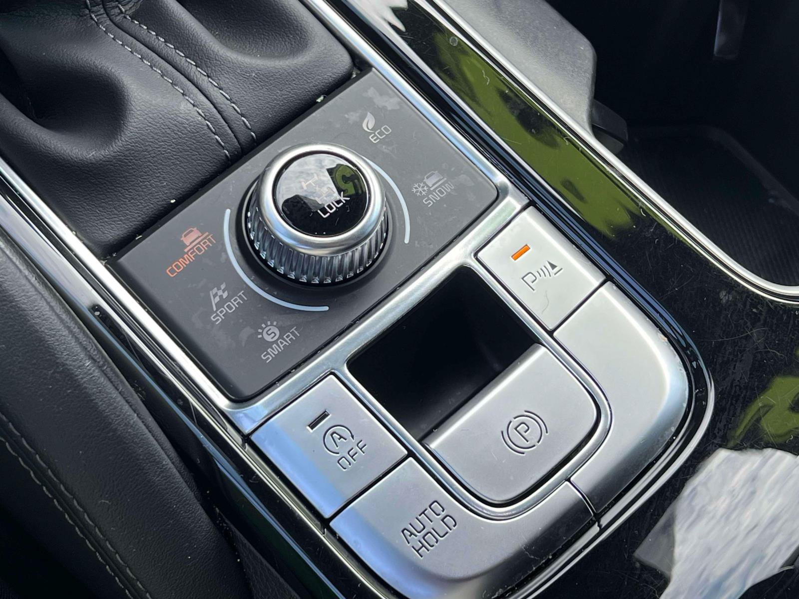Used 2025 Kia Telluride EX X-Line AWD/4WD image 16