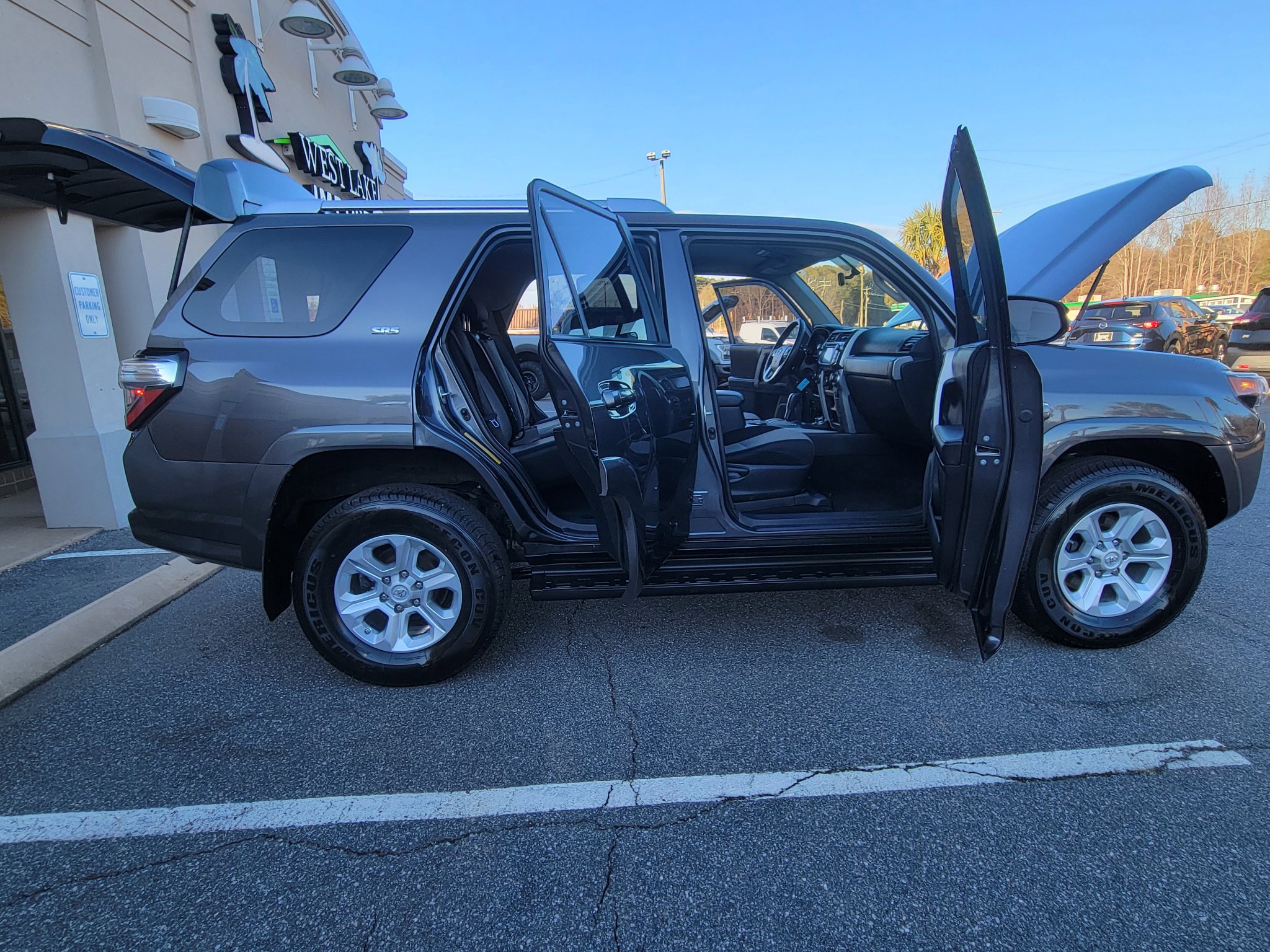 Used 2018 Toyota 4Runner SR5 image 21