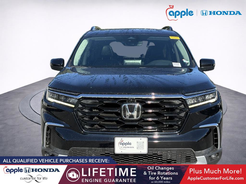 Used 2024 Honda Pilot Elite image 2
