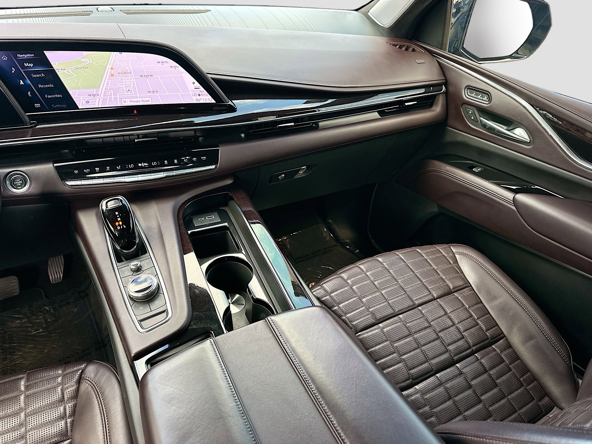 Used 2022 Cadillac Escalade ESV Sport Platinum w/ LPO, ONYX Package image 24