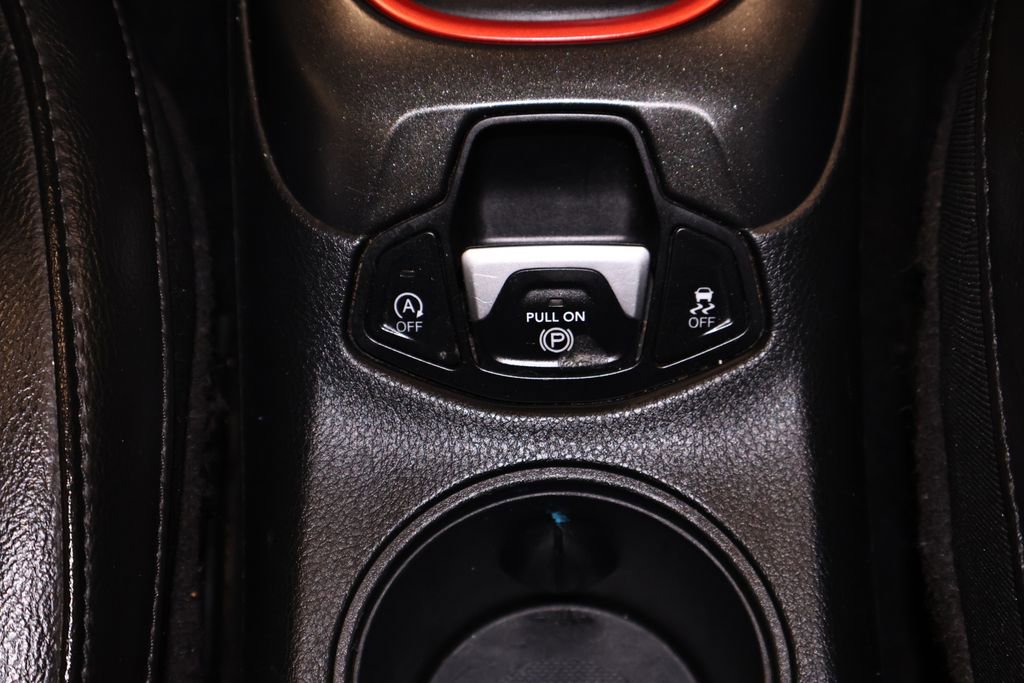 Used 2018 Jeep Compass Trailhawk w/ Navigation Group image 29