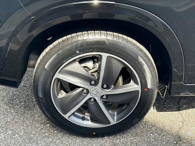 Used 2020 Honda HR-V Touring image 13
