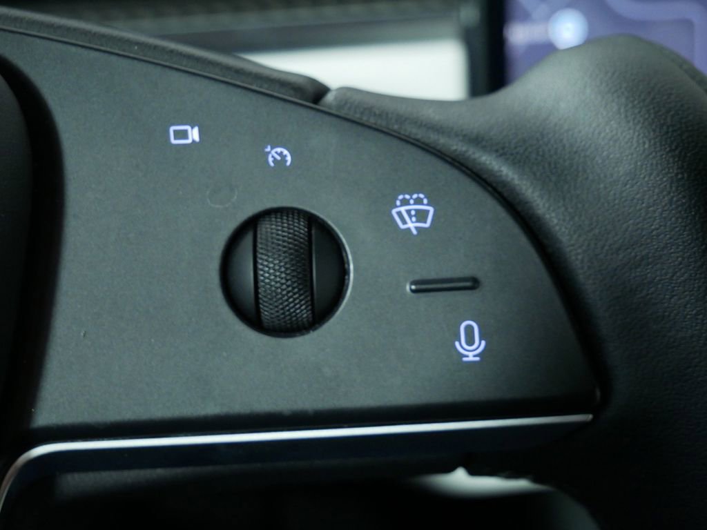 Used 2023 Tesla Model X Plaid image 24