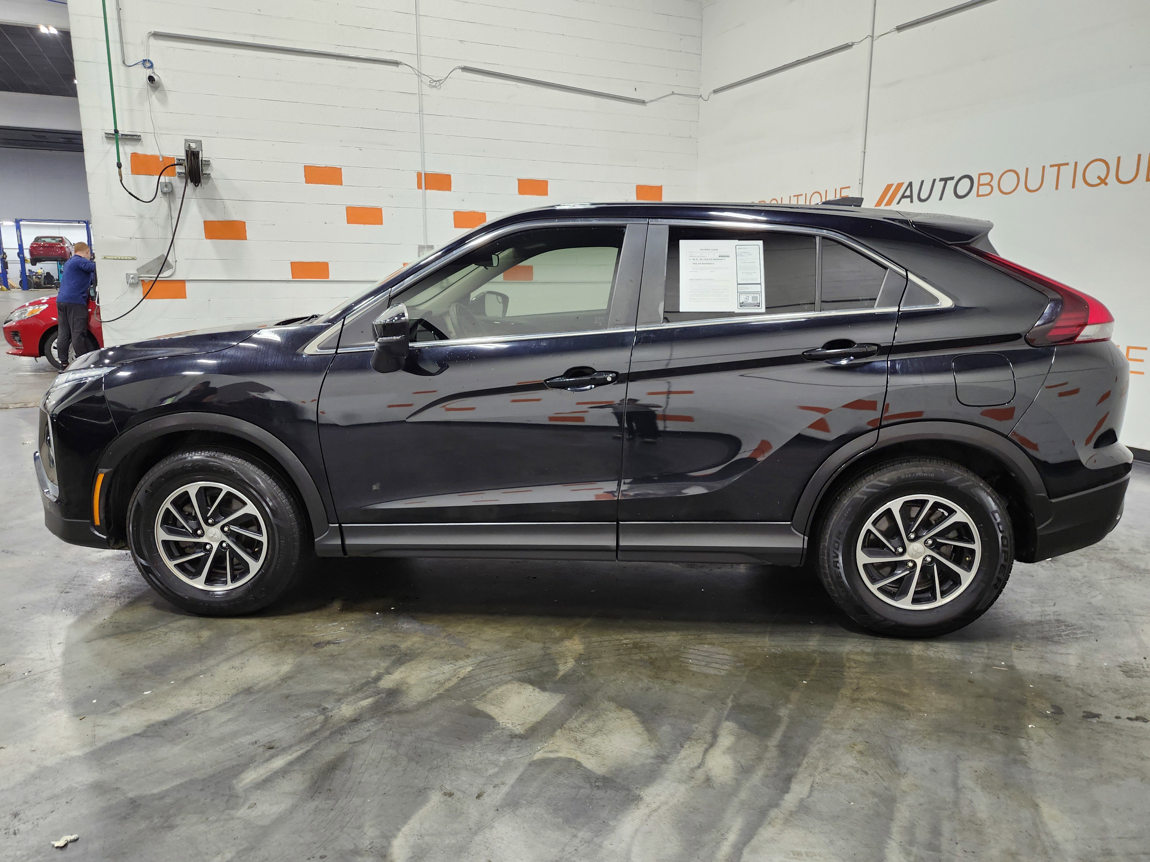 Used 2022 Mitsubishi Eclipse Cross ES image 7