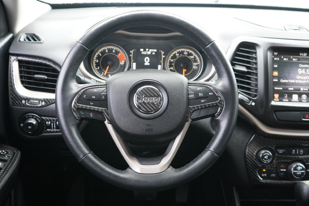 Used 2016 Jeep Cherokee Latitude w/ Comfort/Convenience Group AWD/4WD image 13