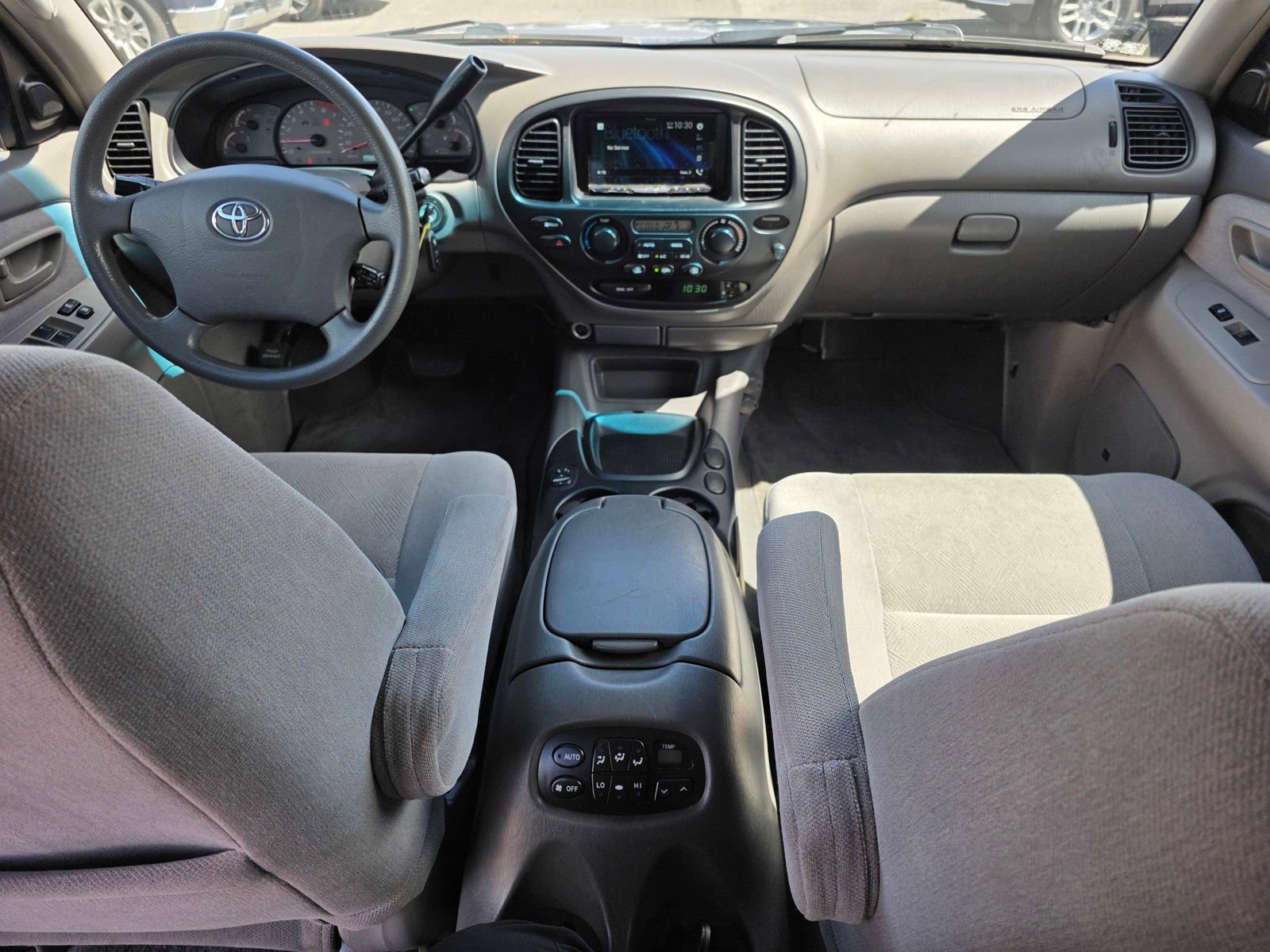 Used 2004 Toyota Sequoia SR5 RWD image 15