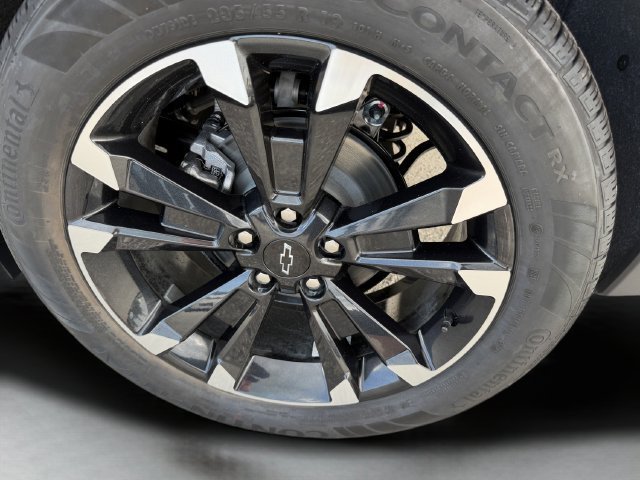 New 2027 Chevrolet Equinox RS w/ Safety and Technology Package FWD image 37