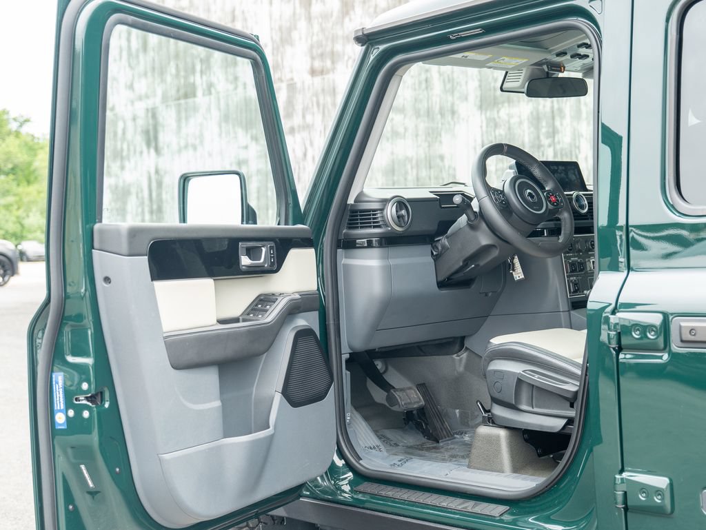 Used 2025 INEOS Grenadier AWD/4WD image 11