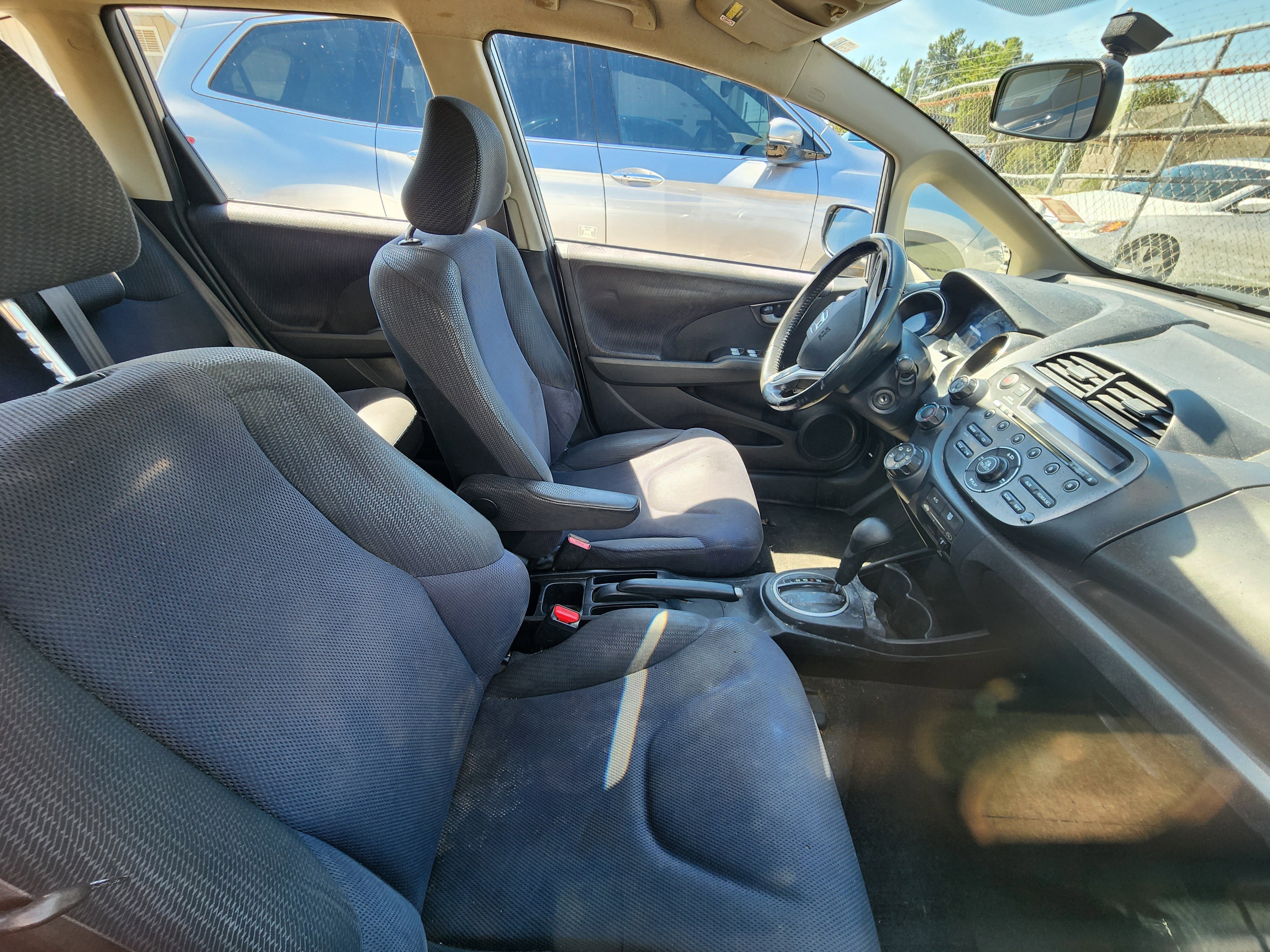 Used 2013 Honda Fit Sport image 8