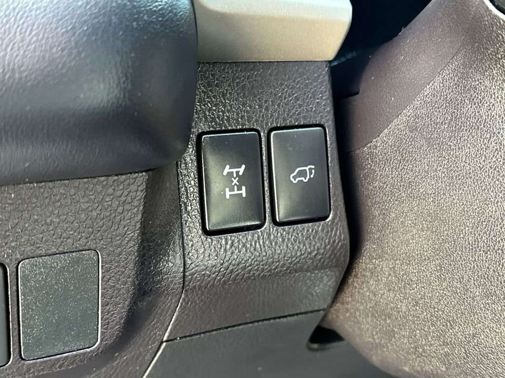 Used 2018 Toyota RAV4 Limited w/ All Weather Liner Package image 23