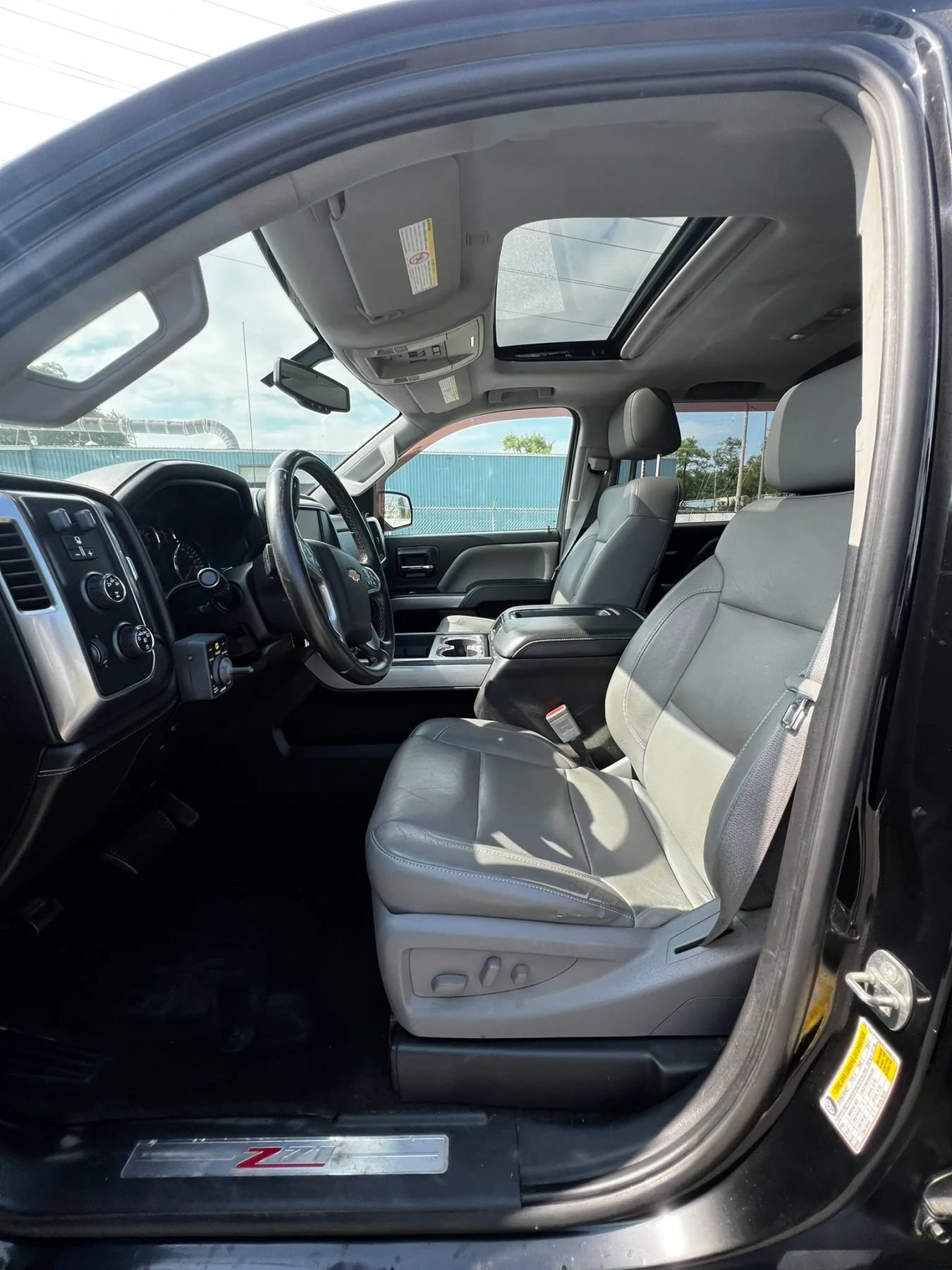 Used 2015 Chevrolet Silverado 2500 LTZ w/ Duramax Plus Package AWD/4WD image 9