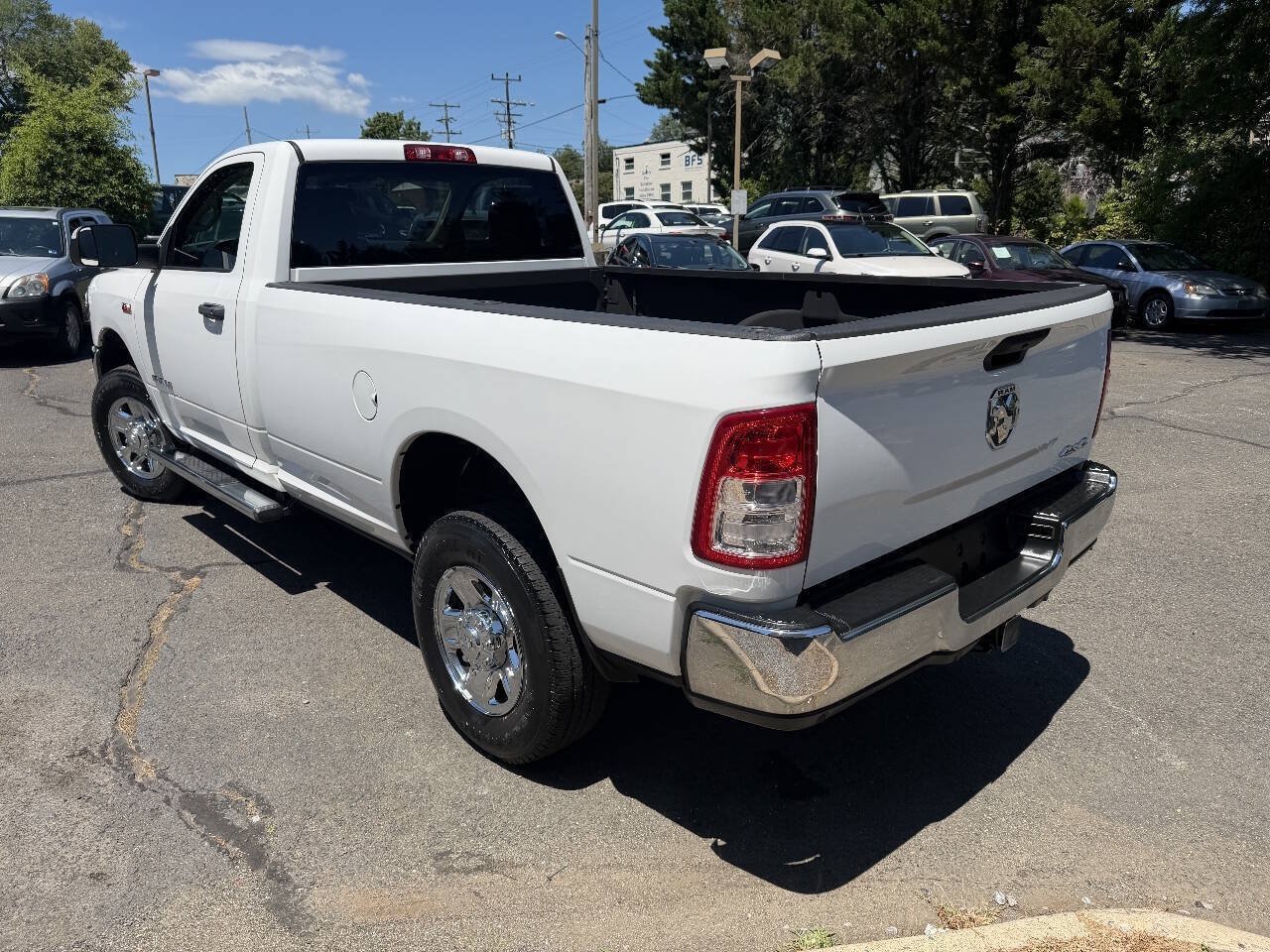 Used 2019 RAM 3500 Tradesman w/ Chrome Appearance Group AWD/4WD image 5