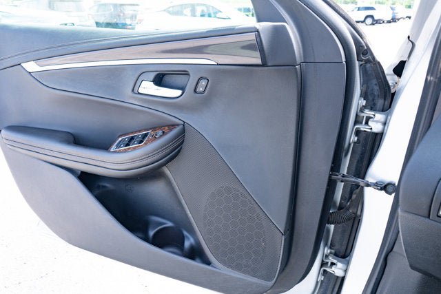 Used 2014 Chevrolet Impala LT FWD image 25
