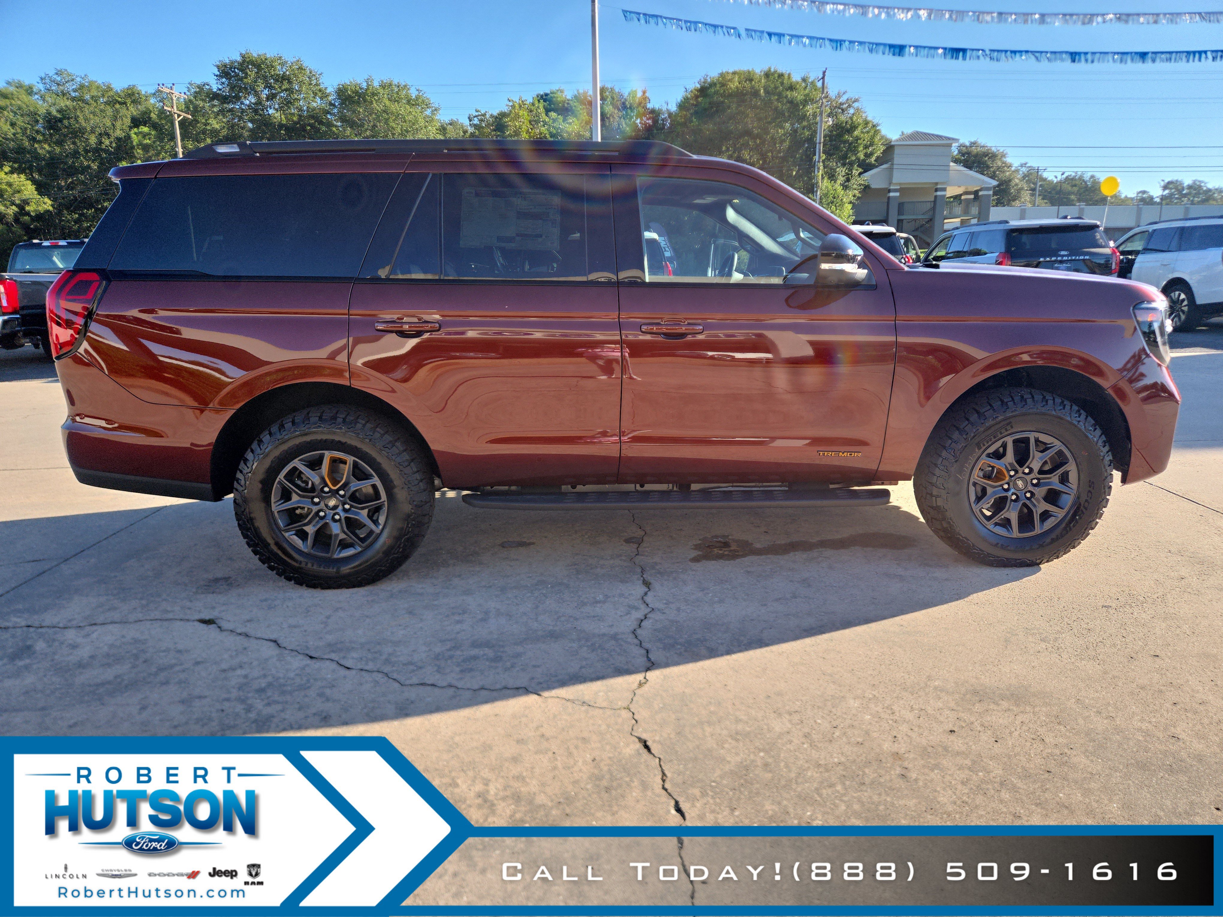 New 2027 Ford Expedition Tremor w/ Driver's Package AWD/4WD image 5