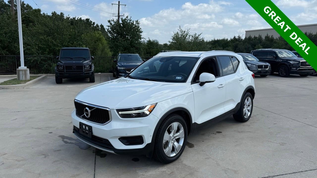 Used 2019 Volvo XC40 T5 Momentum