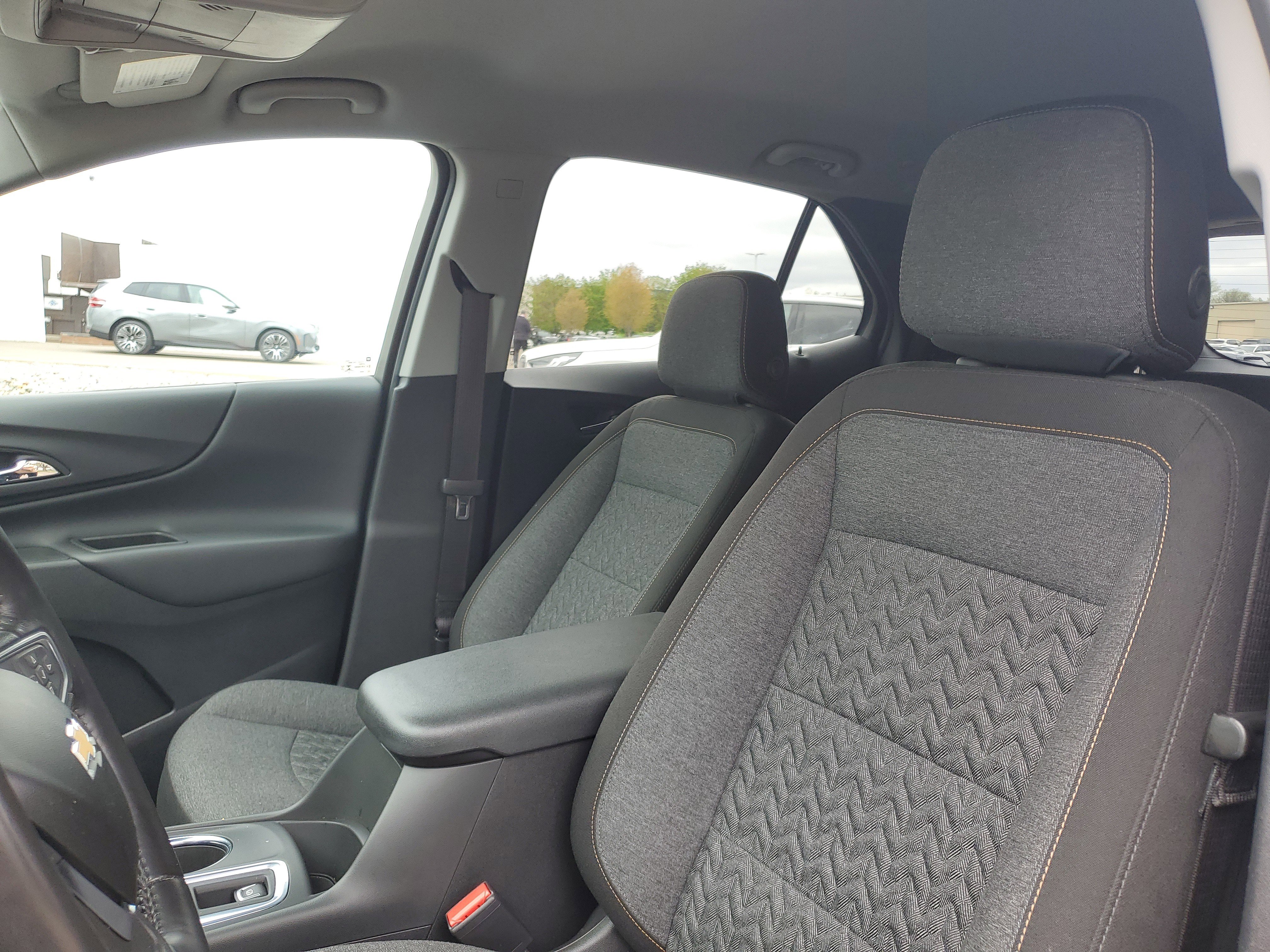 Used 2022 Chevrolet Equinox LT FWD image 7