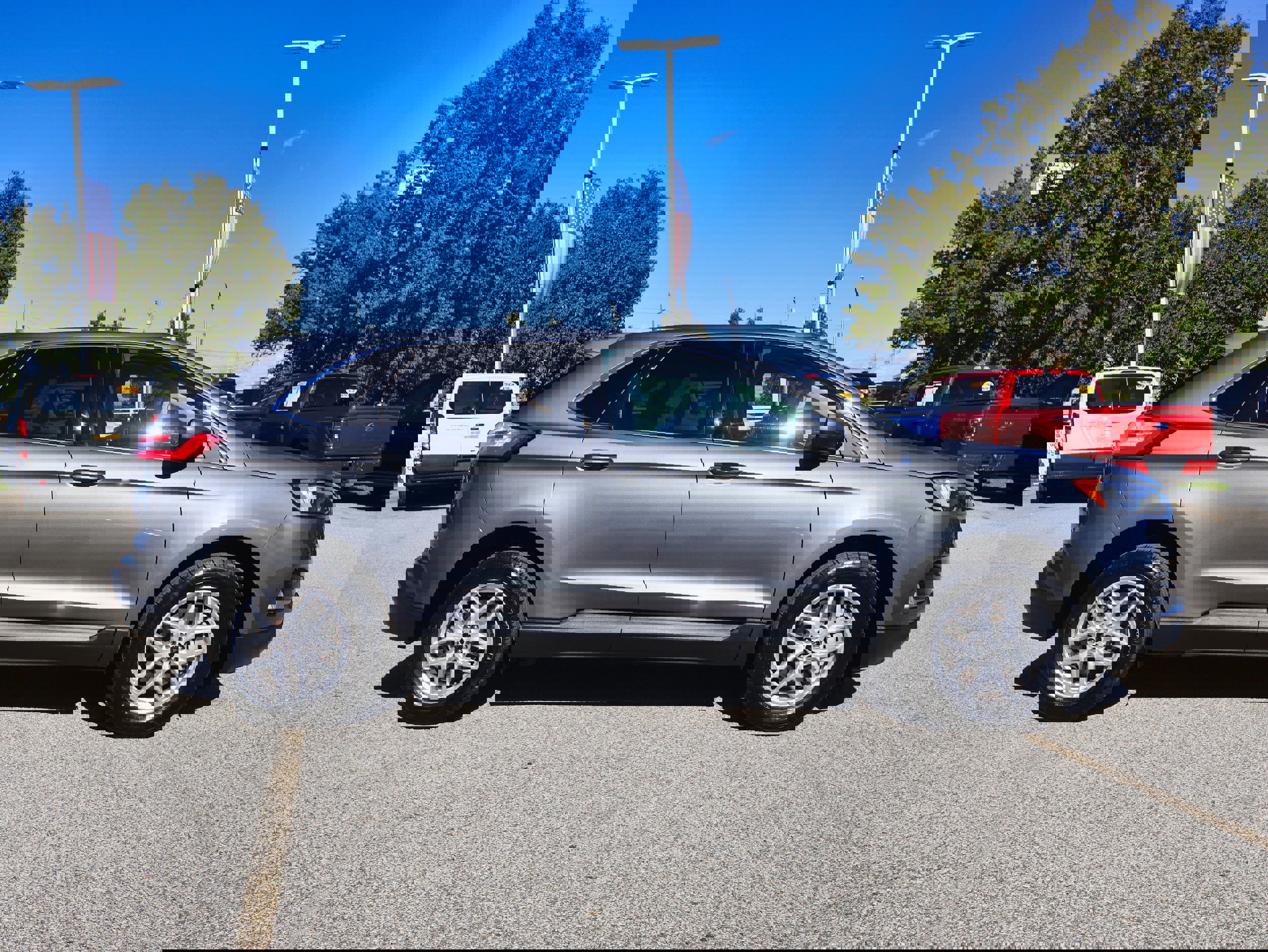 Used 2023 Ford Edge SEL w/ Convenience Package image 6