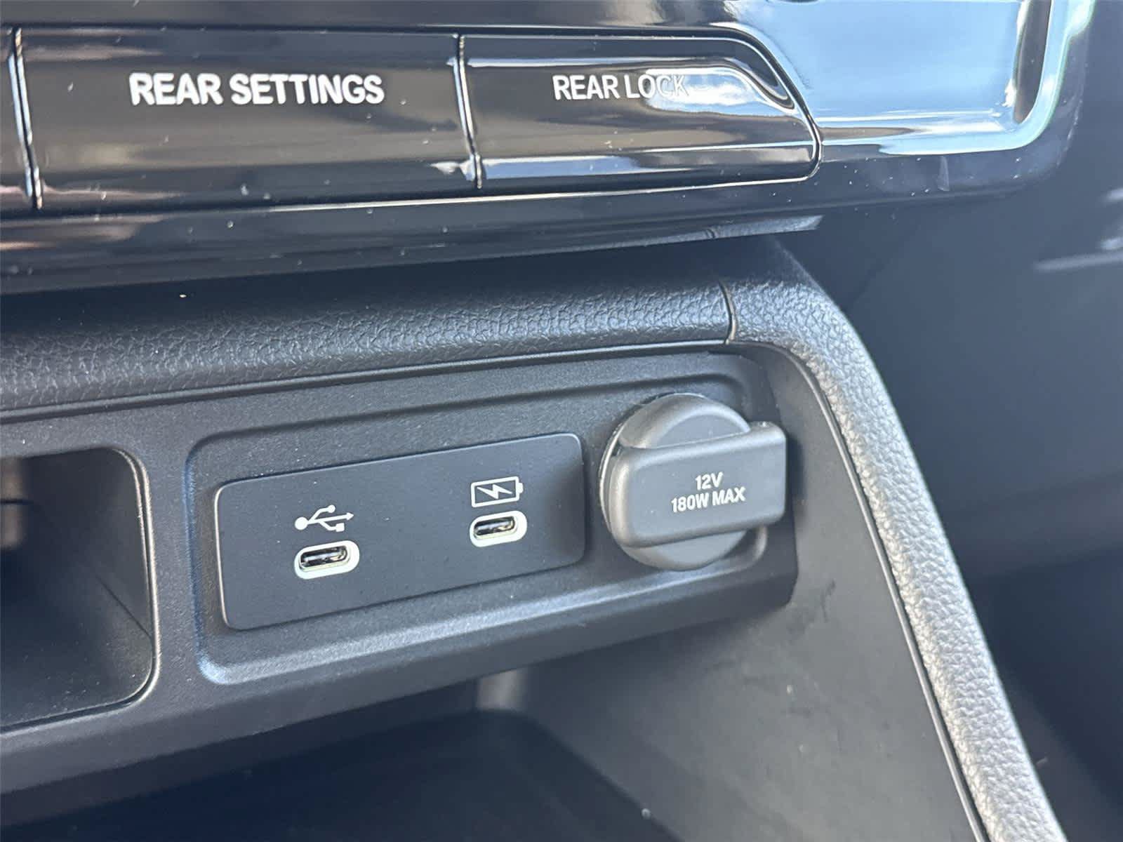 Used 2026 Honda Pilot Touring image 25