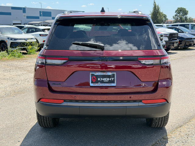 New 2026 Jeep Grand Cherokee Altitude AWD/4WD image 7
