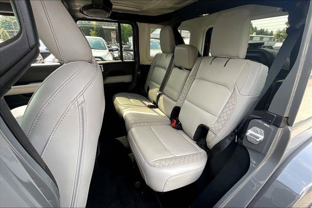 Used 2022 Jeep Wrangler Unlimited Sahara image 26