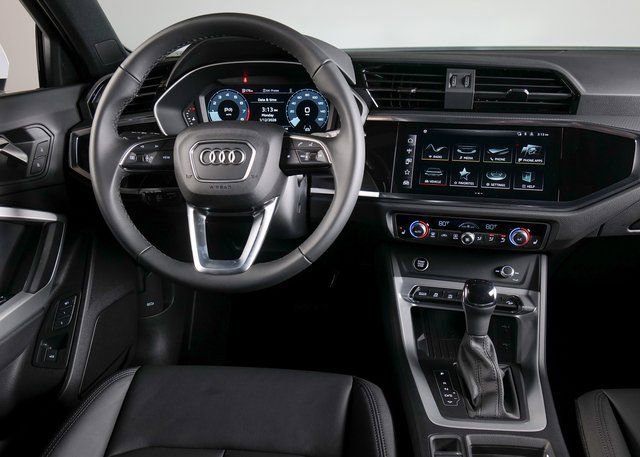 New 2025 Audi Q3 2.0T Premium image 12