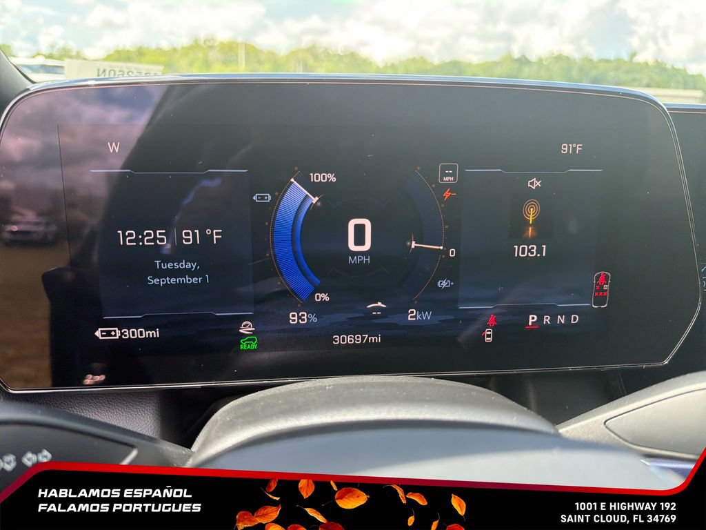Used 2025 Chevrolet Equinox EV LT w/ Convenience Package FWD image 9